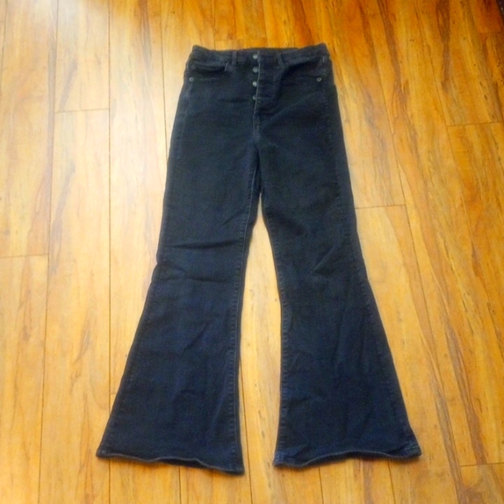 American Eagle Next Level Stretch High Rise Flares